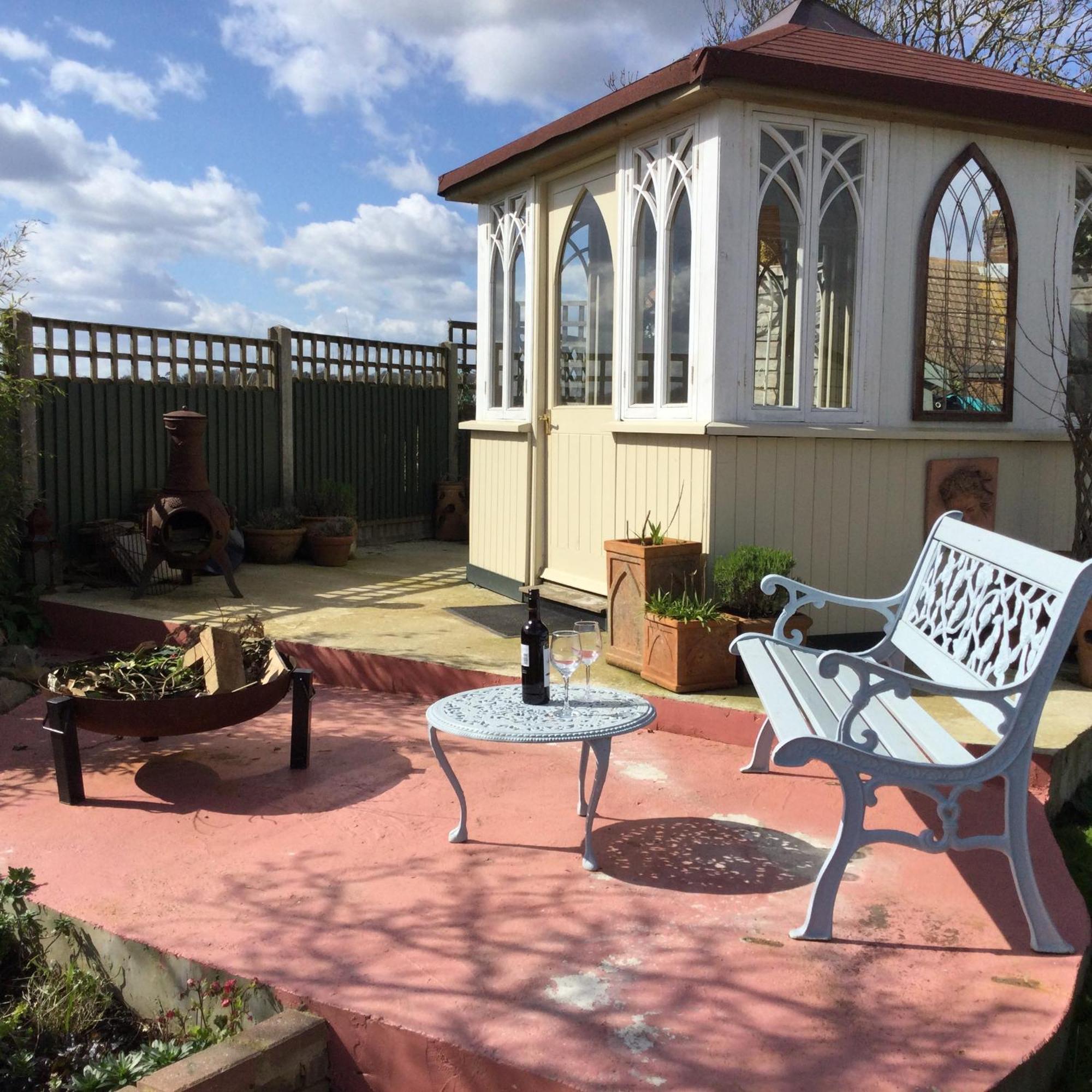 Little Basset Apartment Kingsdown  Bagian luar foto